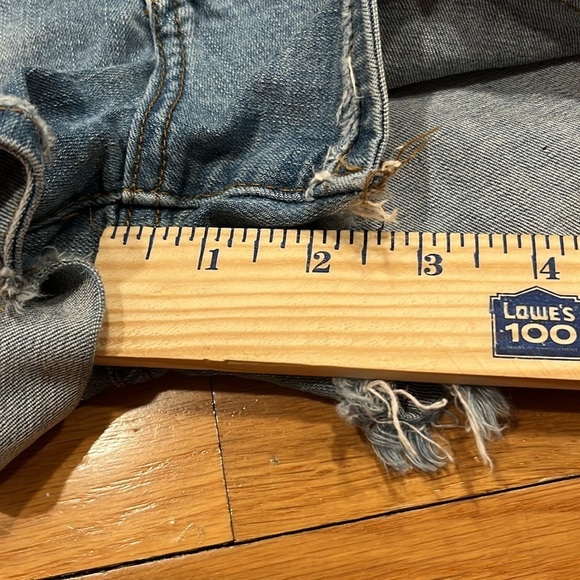 Kancan distress jeans shorts size 9/28. - Picture 8 of 9